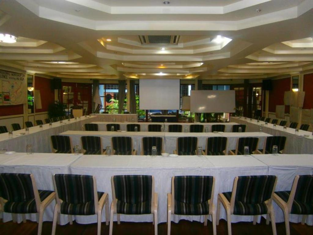 Southern Cross Hotel Suva Buitenkant foto