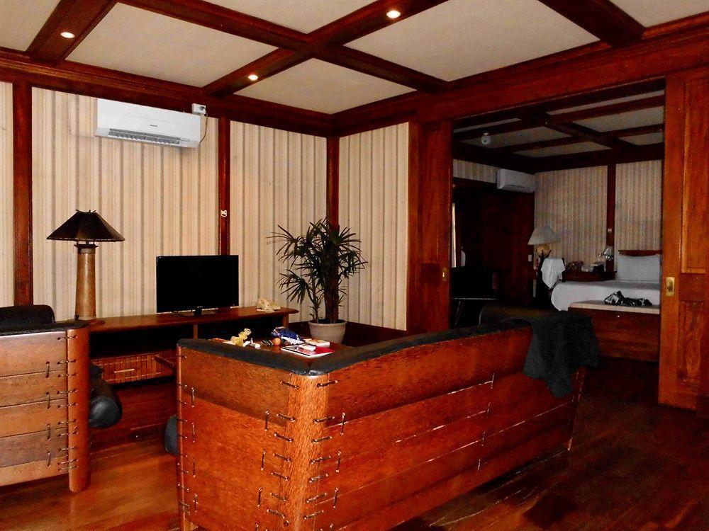 Southern Cross Hotel Suva Buitenkant foto