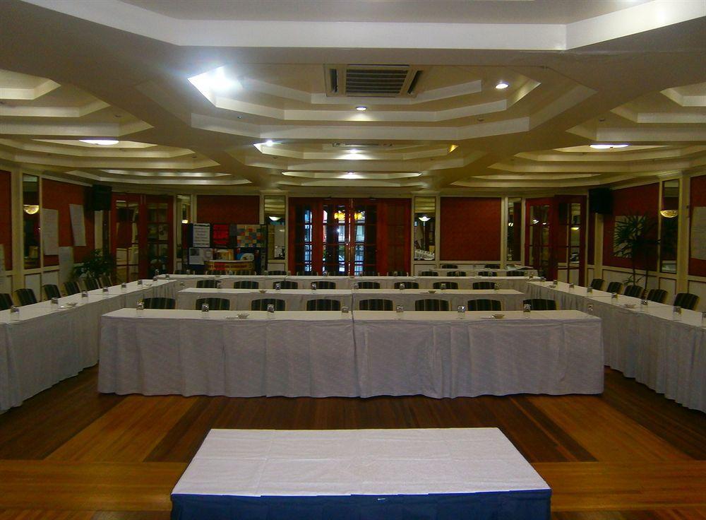 Southern Cross Hotel Suva Buitenkant foto